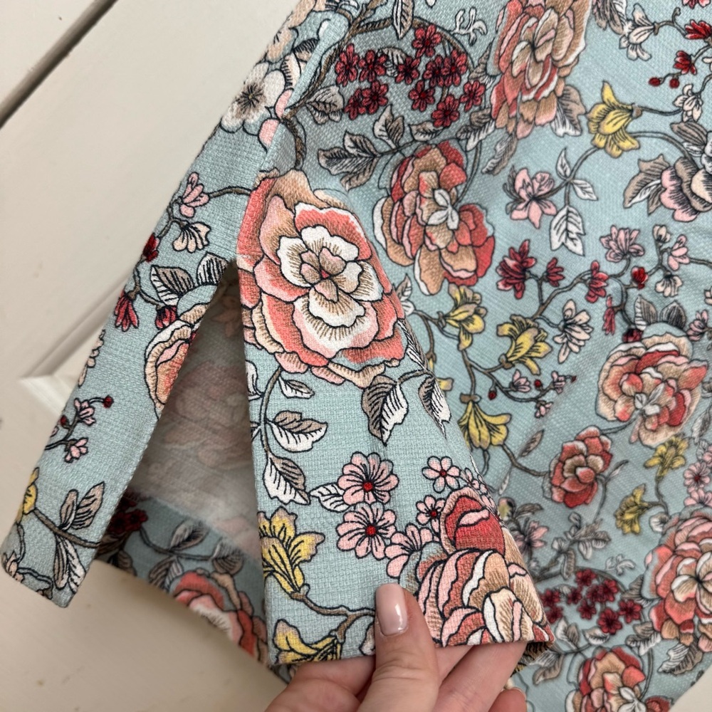 NWT LOFT Blue Floral Pencil Skirt - Picture 2 of 6